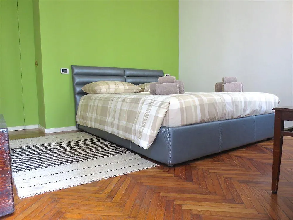 Ferienwohnung Temporary House - Milan Design District Apartment